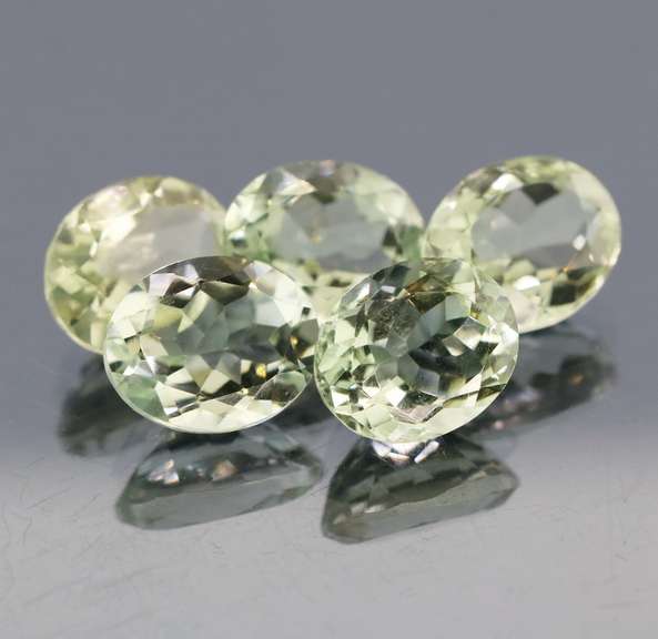 Brilliant 16.90ct natural platinum green Amethyst set