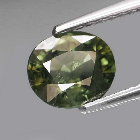 Gorgeous 1.64ct hunter green Sapphire