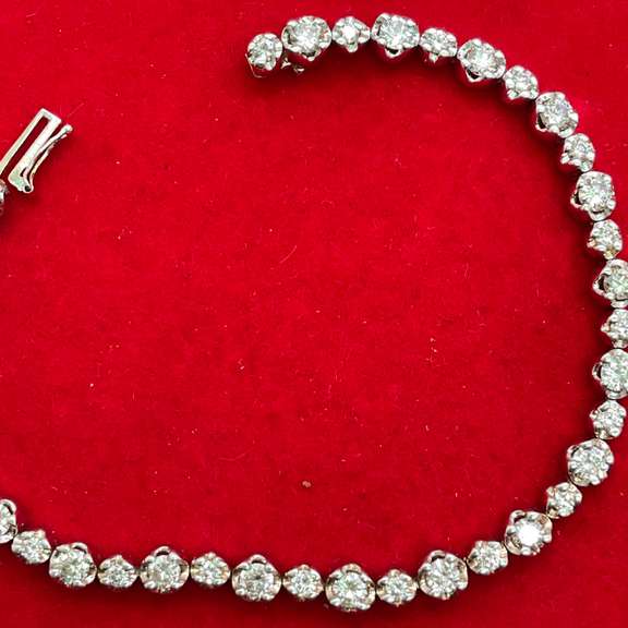 14K WHITE GOLD DIAMOND BRACELET