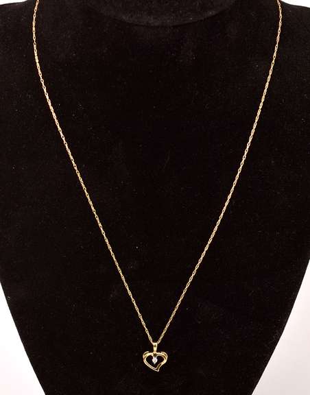 Petite Diamond Heart Pendant Necklace in 14K Yellow Gold