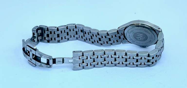 Rayond Weil Tango Collection Sapphire Crystal Ladies Watch