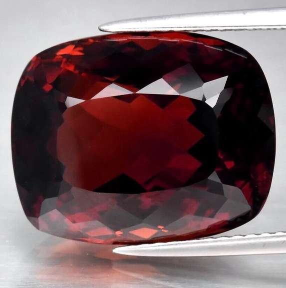 Deep coffee red! 18.33ct Imperial Topaz