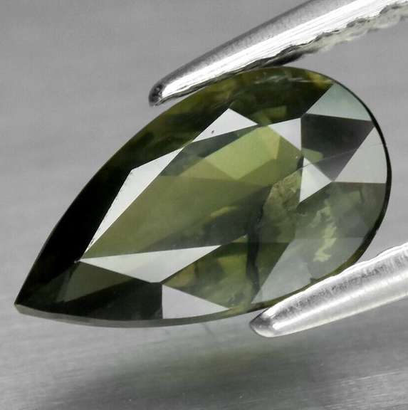 Gorgeous 1.64ct hunter green Sapphire