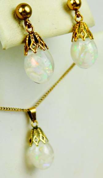 Vintage Gold-Filled Floating Opals Necklace & Earrings