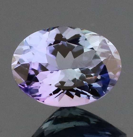 Attention grabbing! 1.12ct unheated Tanzanite