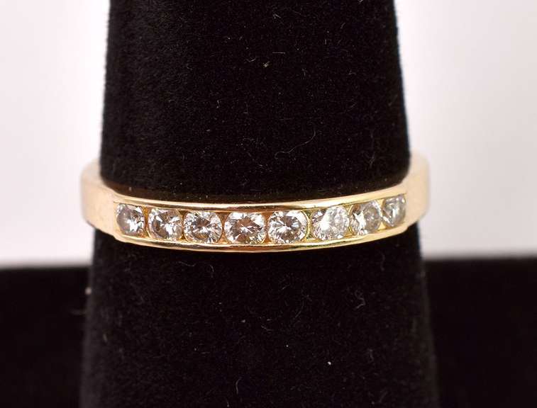 Darling Diamond Band Ring in 14K Yellow Gold