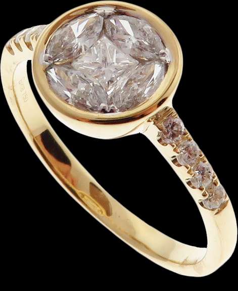 Sparkling 18kt Yellow Gold Diamond Ring
