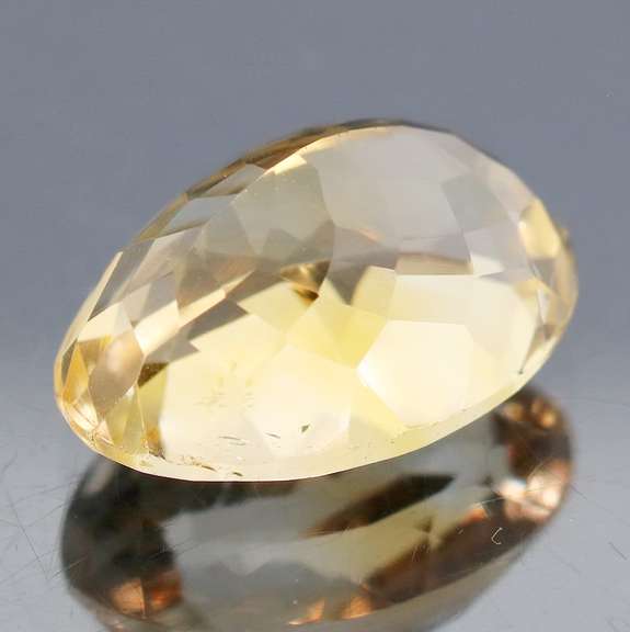 Vivid 6.95ct golden Citrine
