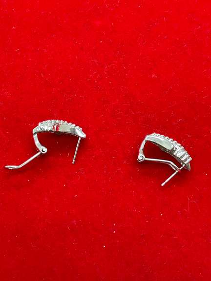 14K WHITE GOLD AND DIAMOND EARRINGS