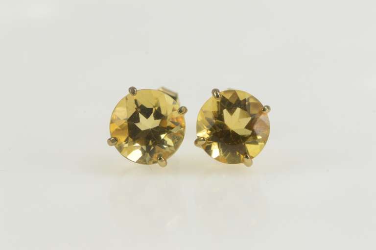 14K Yellow Gold Oval Syn. Citrine Solitaire Classic Stud Earrings