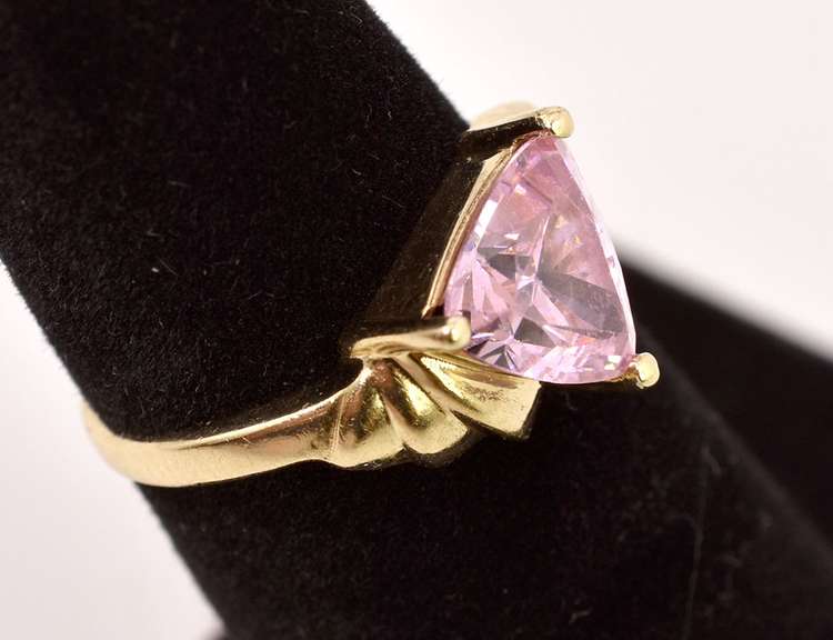 Tasteful Pink CZ Ring in Yellow Gold