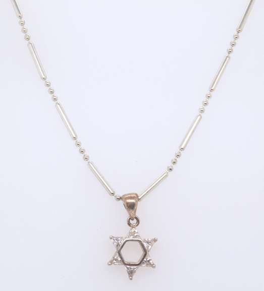 Vintage Sterling Silver Cubic Zirconia Star Pendant on Beads Silver Chain