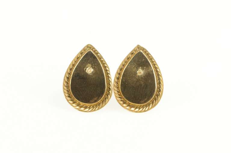 14K Yellow Gold Pear Lapis Lazuli Cabochon Retro Stud Earrings