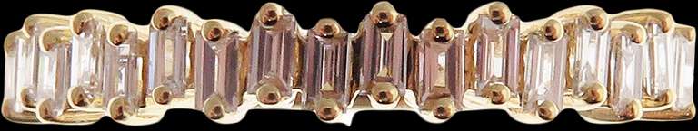 Unique 18kt Yellow Gold Diamond Band