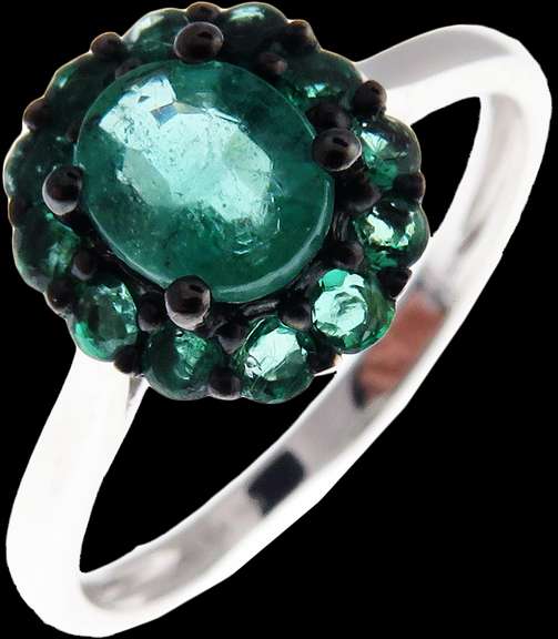 Stunning Halo Emerald 18k White Gold Ring