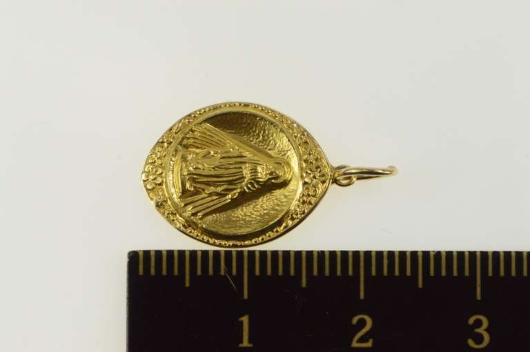 14K Yellow Gold Christian Virgin Mary Jesus Christ Charm/Pendant