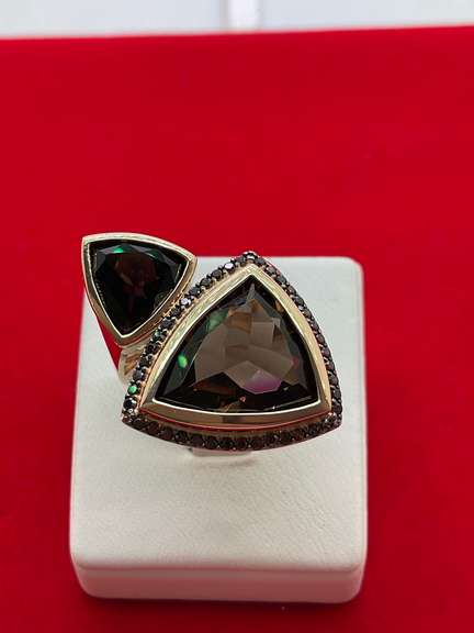 BRAND NEW 14K GOLD RING WITH SMOKEY QUARTZ