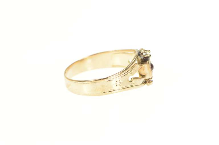 14K Yellow Gold Victorian Garnet Etched Floral Accent Setting Ring