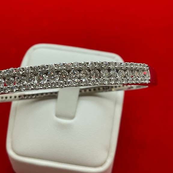 CERTIFIED 14K WHITE GOLD DIAMOND BANGLE- 2.50+ Carats!
