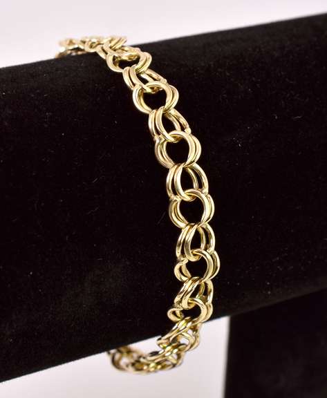 Lavish Doubled Link Bracelet in 14K Yellow Gold