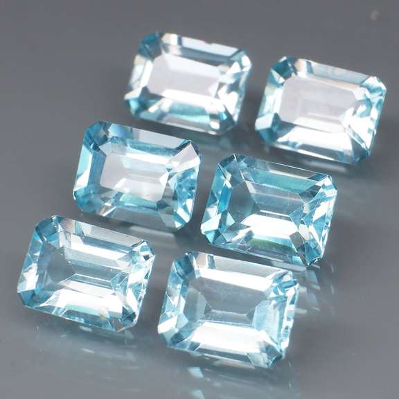 Simply ravishing 10.98ct baby blue Topaz set