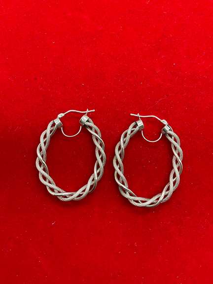 14K WHITE GOLD ITALIAN LOOP EARRINGS