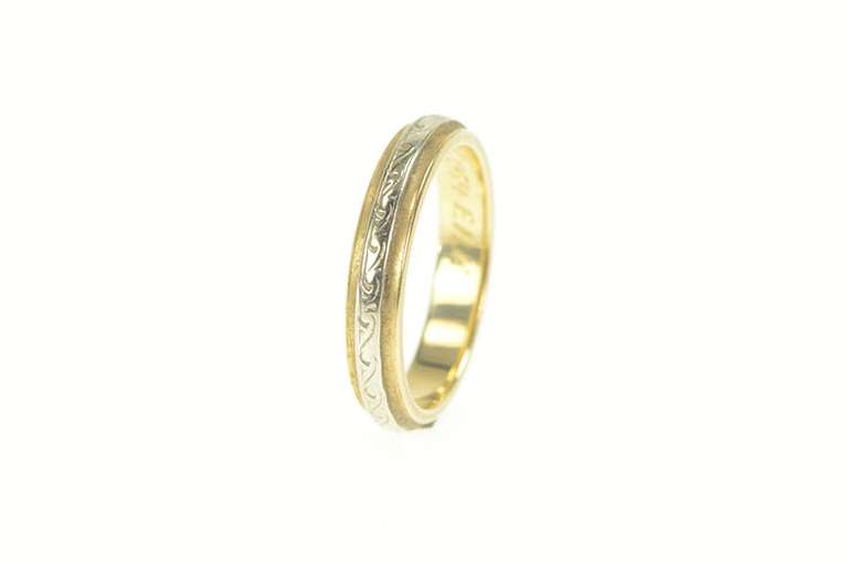 14K Yellow Gold 1950's Two Tone Patterned Wedding Band Ring