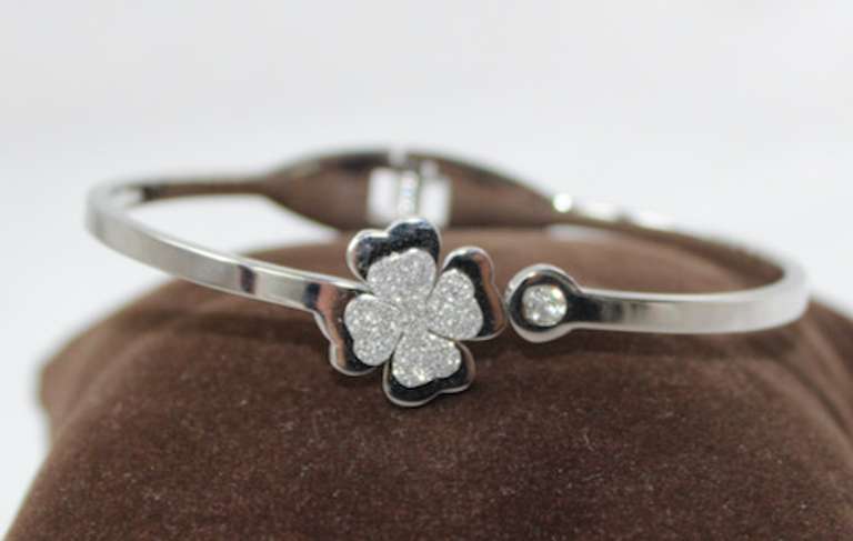 Designer Style Silver Color Stainless Steel Bracelet