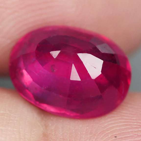 Vivid imperial red 4.61ct oval cut Ruby