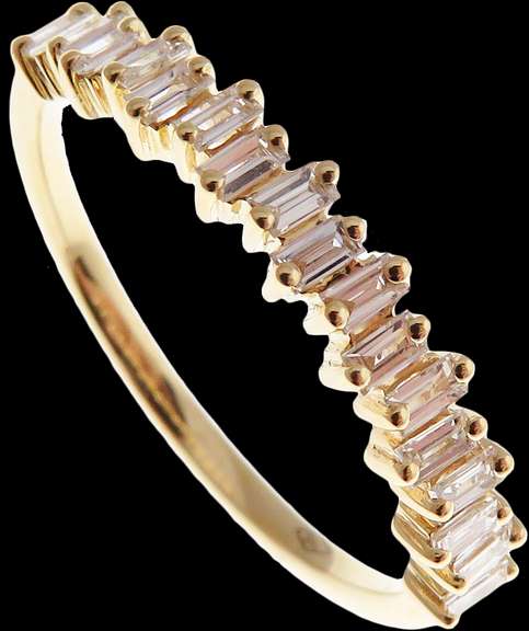 Unique 18kt Yellow Gold Diamond Band