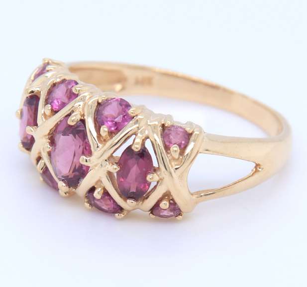 Handsome Yellow Gold Pink Topaz Ring