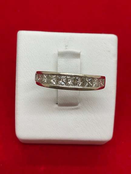 14K WHITE GOLD AND DIAMOND BAND