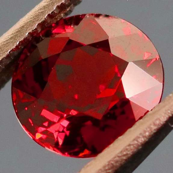 Top grade VVS 1.29ct red Spessartite garnet solitaire