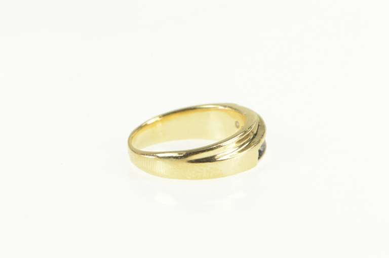 14K Yellow Gold 0.30 Ctw Diamond Wavy Wedding Band Ring