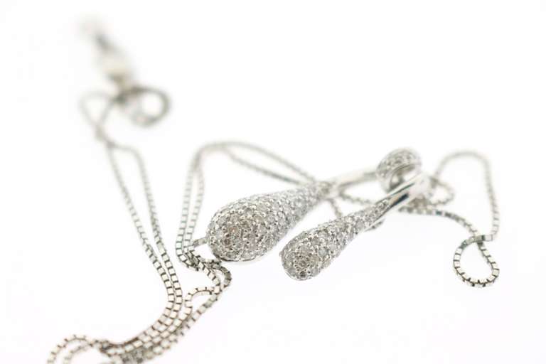 14k white gold ladies chain and diamond pendant
