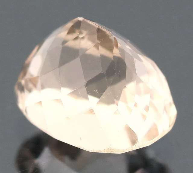 Superb 6.08ct high fire platinum pink Kunzite