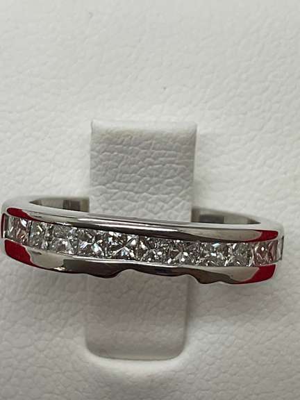 14K WHITE GOLD AND DIAMOND BAND