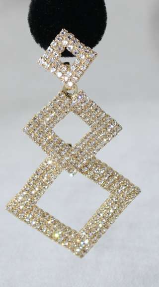 A Very Sexy Fashion Design Earrings