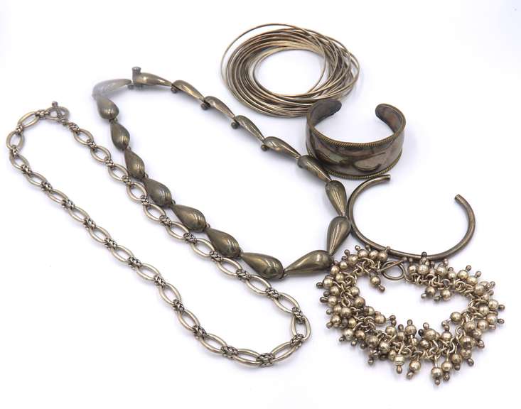 Group Lot of Heavy Vintage 925 Sterling Silver Jewelry