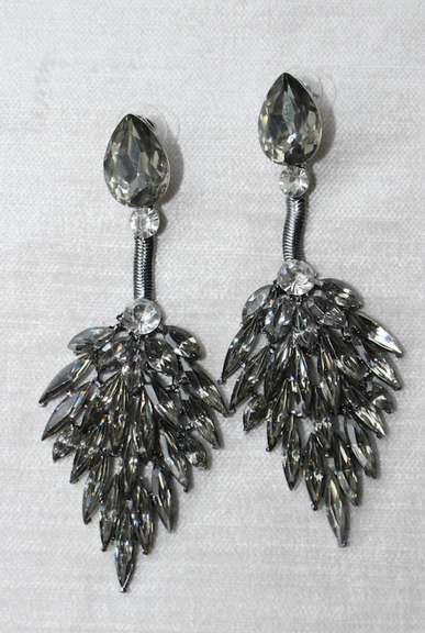 A Very Sexy  Fashion  Design Earrings