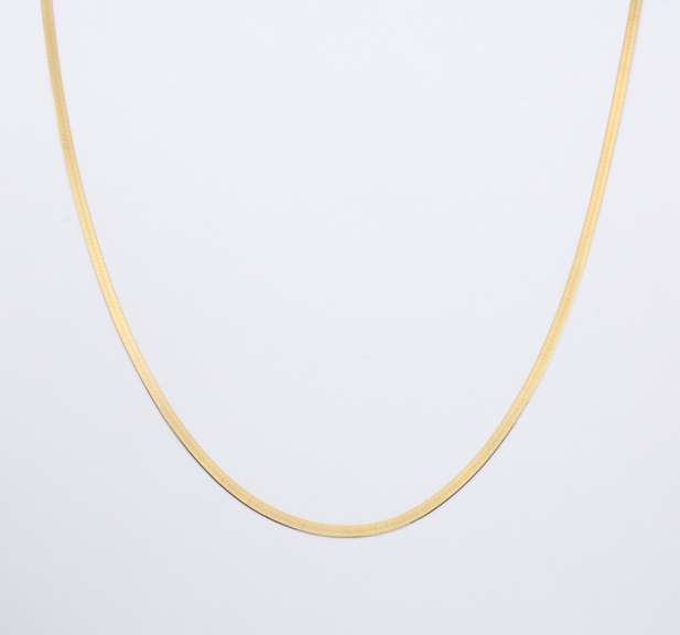 Highly Reflective 2 mm Herringbone Necklace
