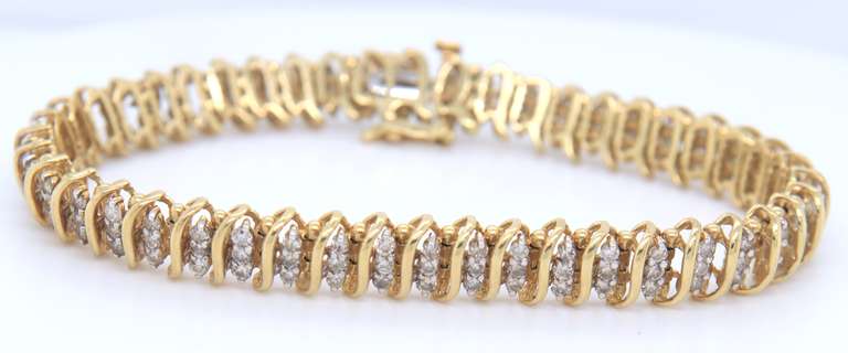 2ctw 3 Row Design Diamond Bracelet in 14kt Gold