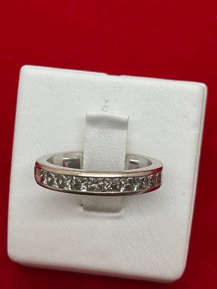 14K WHITE GOLD AND DIAMOND BAND