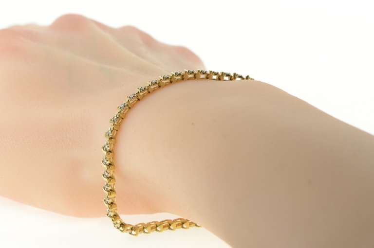 14K Yellow Gold 0.50 Ctw Diamond Classic Wavy Link Tennis Bracelet