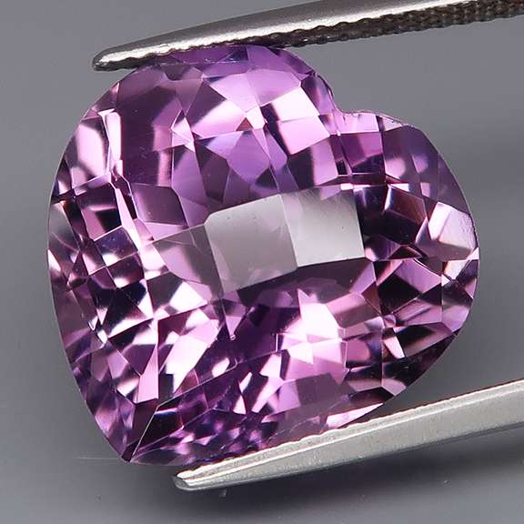 Elegant 13.99ct top violet untreated Amethyst