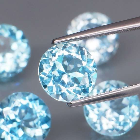 Matched! 5 piece 11.34ct full fire sky blue Topaz set