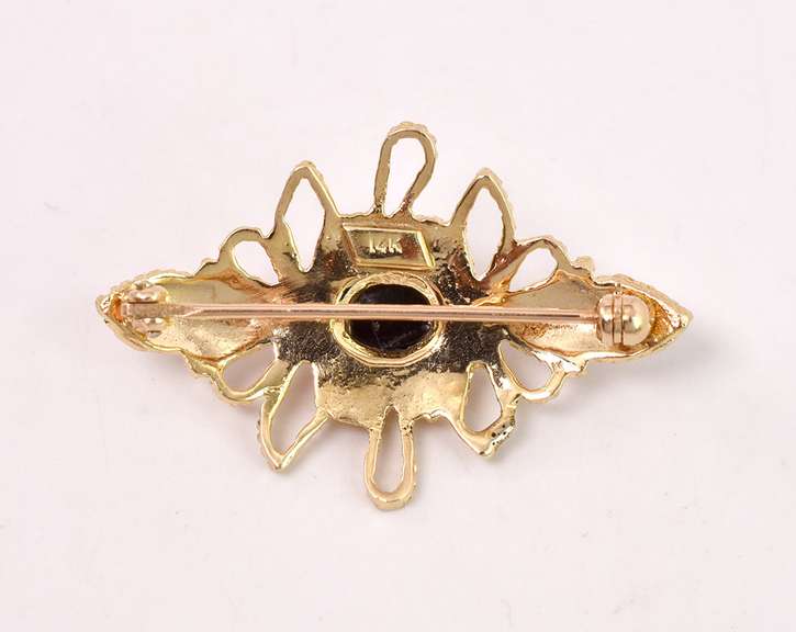 Delightful Opal Pin in 14K Yellow Gold