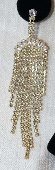 A Very Sexy  Fashion  Design Earrings