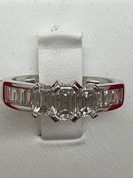 14K WHITE GOLD AND DIAMOND BAND