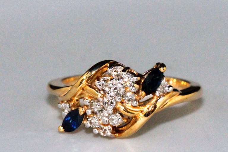 Compelling Sapphire & Diamond Ring in 14k